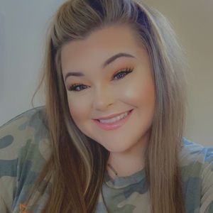 Meet your Posher, Maci